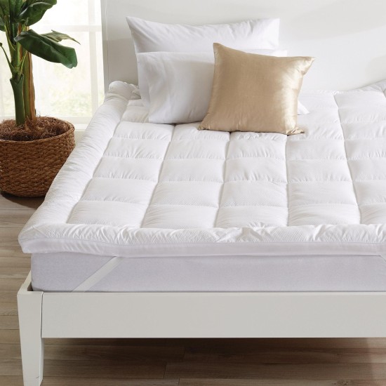 Soft Mattress Topper In White Fabric